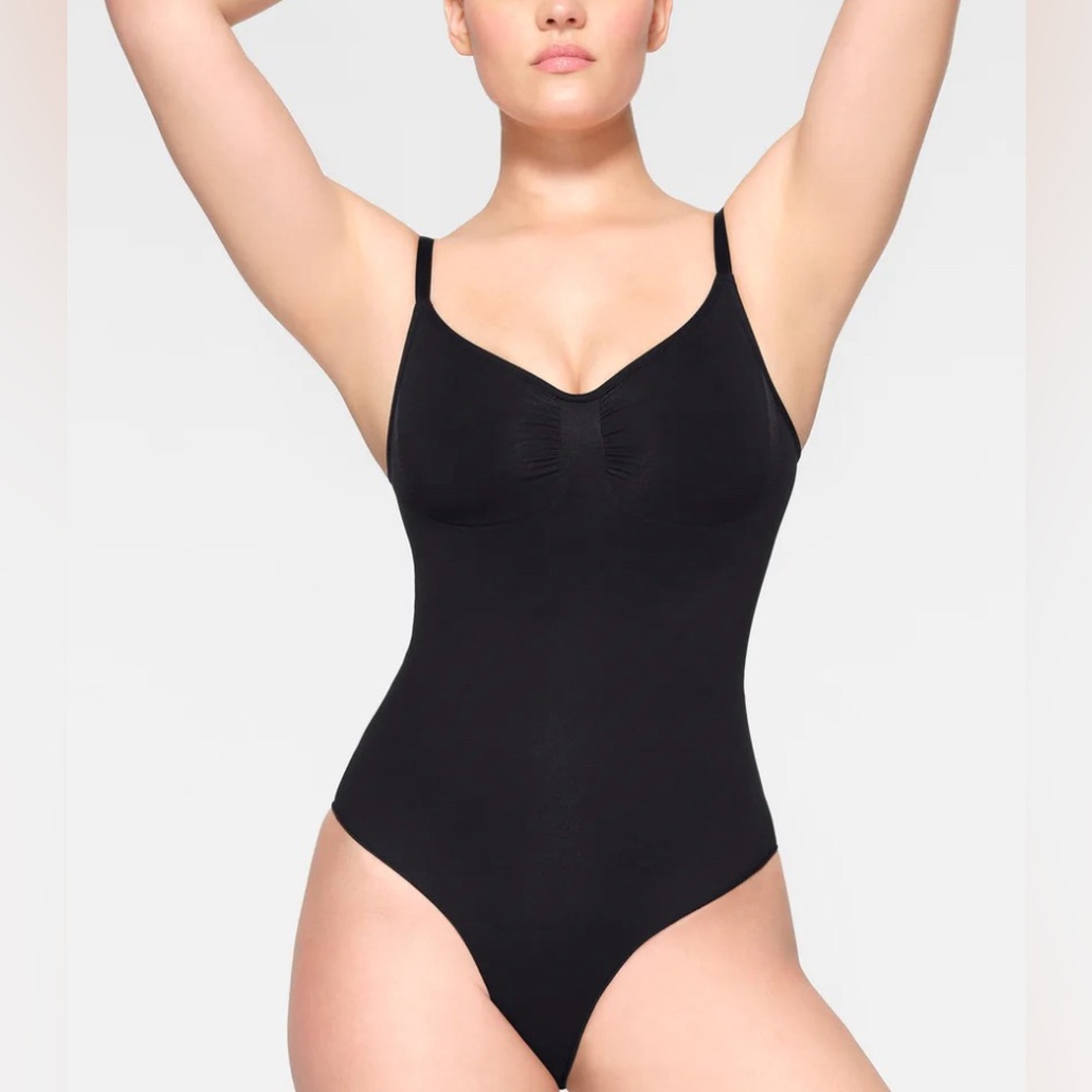 NWOT Skims Seamless Sculpt Brief Bodysuit - S/M - Onyx
